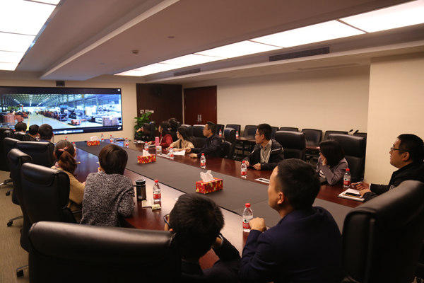 公司組織集體觀看電影《知心法官》學(xué)習(xí)先進(jìn)事跡爭做合格黨員