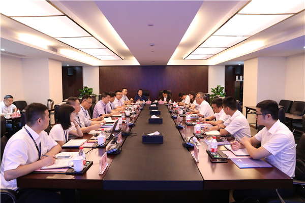 中建四局深圳實業(yè)王恩偉董事長一行到我司考察交流