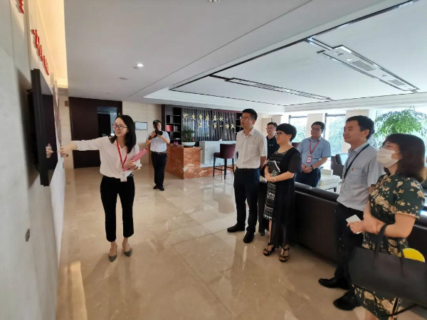 公司黨委副書記、紀(jì)委書記丁建國一行赴浙商證券交流學(xué)習(xí)