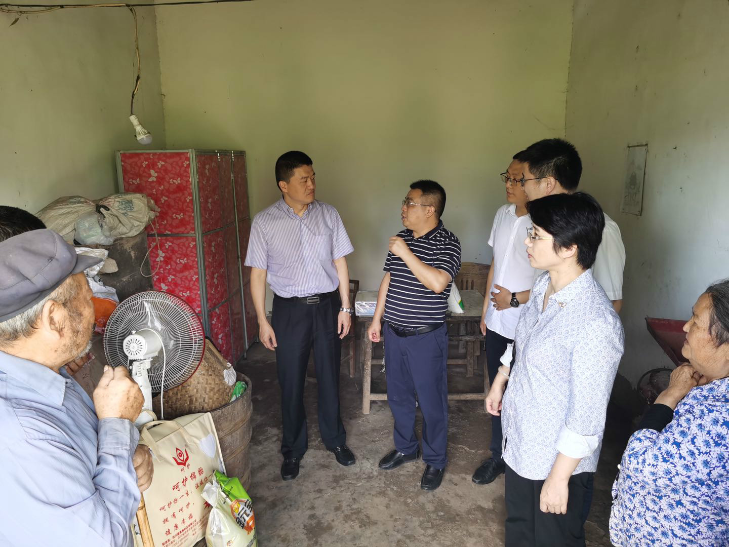 山溝溝里結(jié)出“脫貧果”、“致富果”——浙商中拓赴四川省儀隴縣大寅鎮(zhèn)互通村結(jié)對(duì)幫扶紀(jì)實(shí)