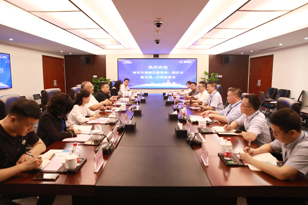 南京市秦淮區(qū)委常委、副區(qū)長顧安國一行到訪我司