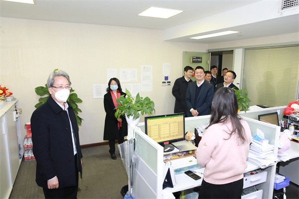 集團公司領導到我司走訪慰問