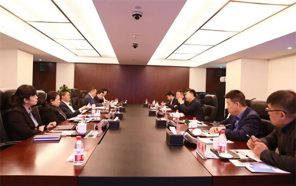 西部創(chuàng)業(yè)黨委副書記、總經(jīng)理陳存兵一行到訪我司