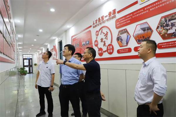 公司領(lǐng)導(dǎo)梁靚、鄧朱明赴山西走訪客戶