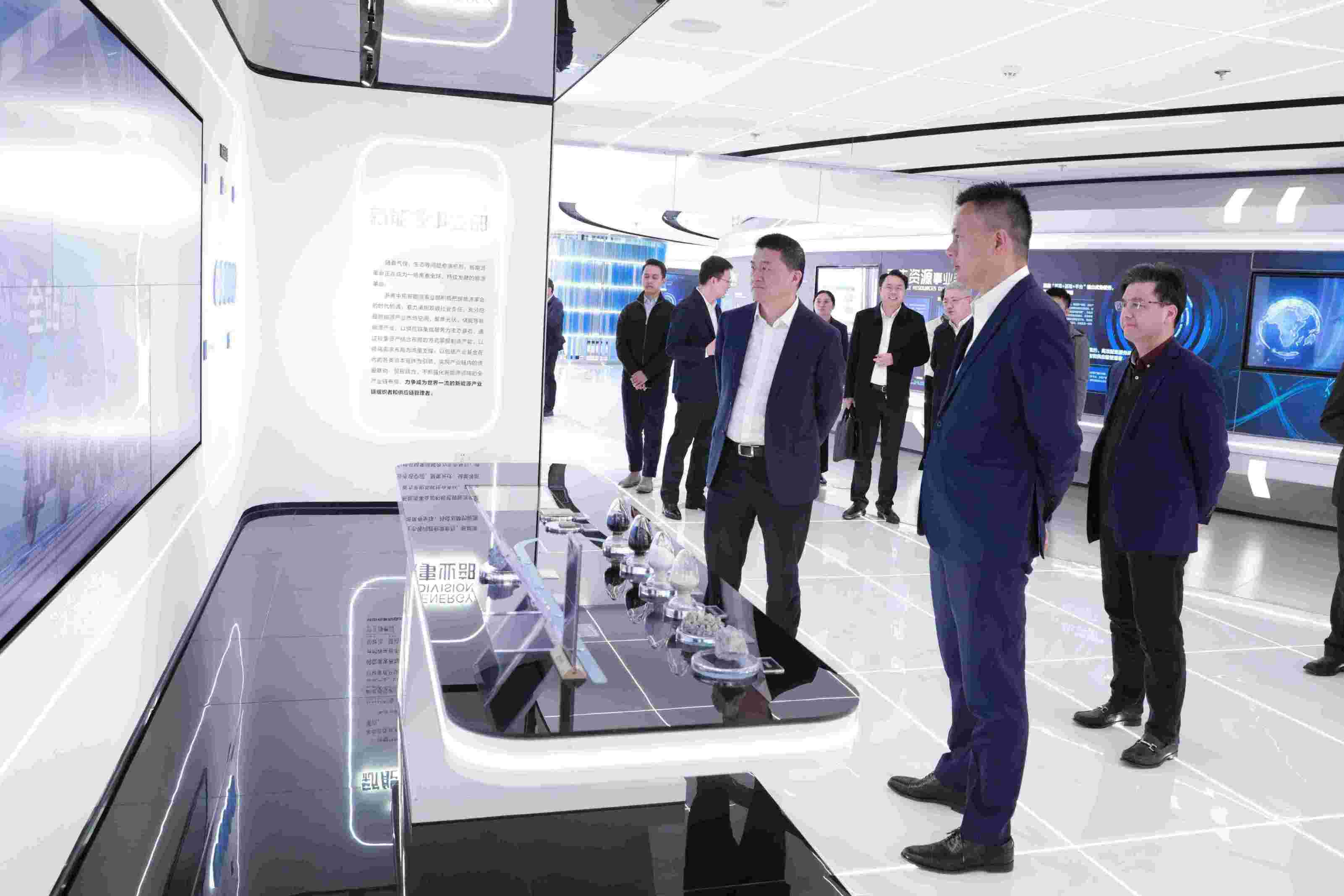 上海市國(guó)資委黨委委員、副主任陳東調(diào)研浙商中拓