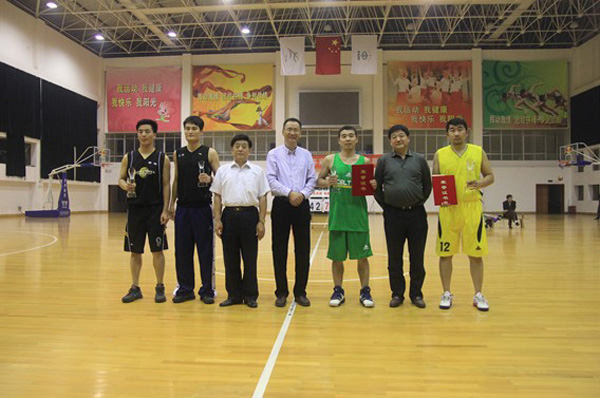 公司獲湖南省汽車商會(huì)籃球比賽第四名