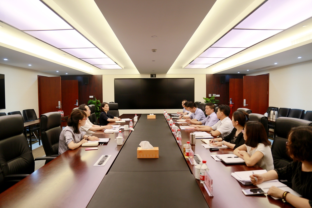 集團(tuán)公司黨委副書(shū)記黃偉建一行到浙商中拓調(diào)研指導(dǎo)