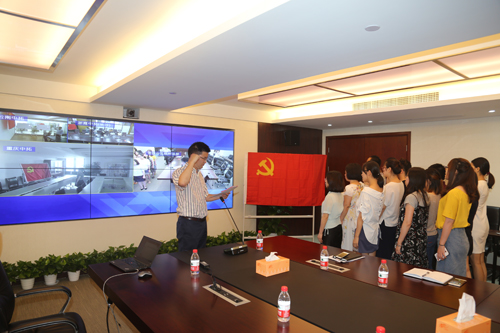 公司舉行新黨員宣誓儀式