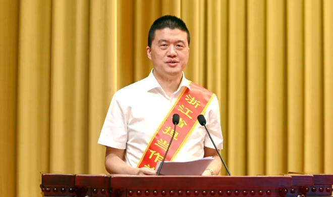 用好每一分鐘，去拓市場(chǎng)闖新路——記浙商中拓集團(tuán)股份有限公司黨委書記、董事長袁仁軍